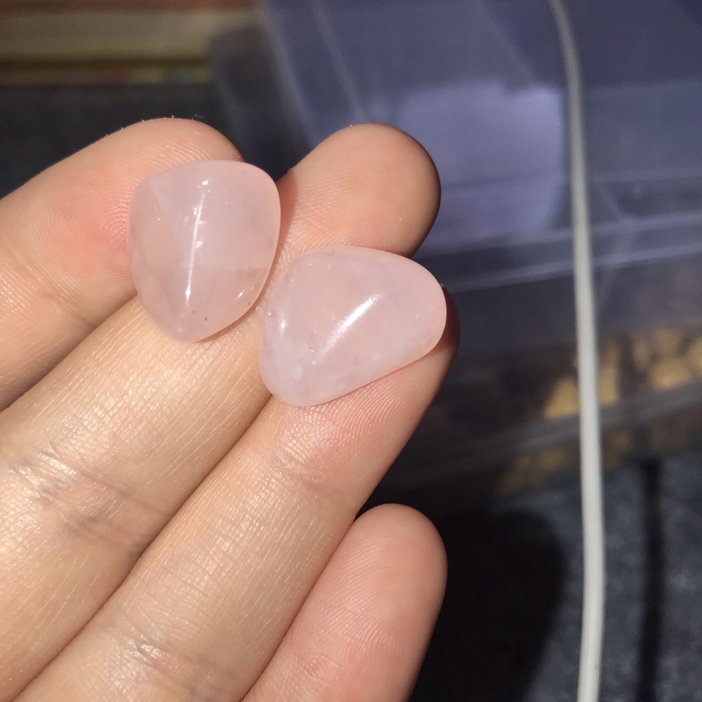 Handmade rose quartz studded earrings